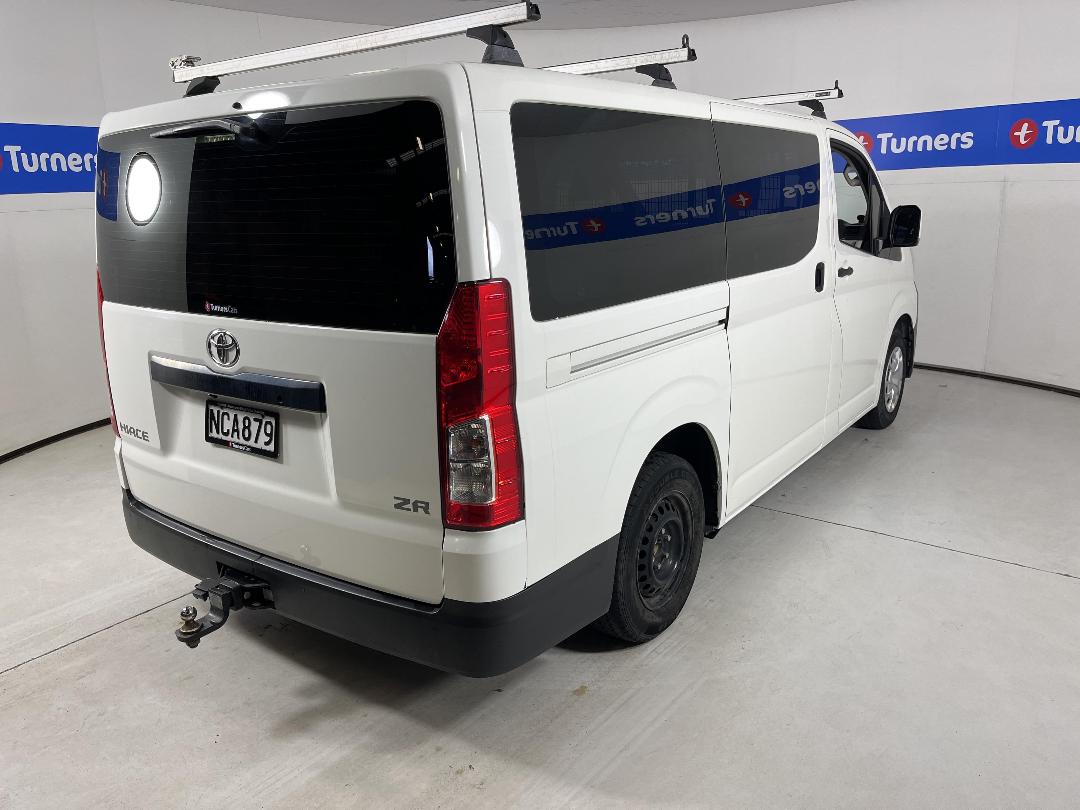 Photo '7' of Toyota Hiace Photo '7' of Toyota Hiace