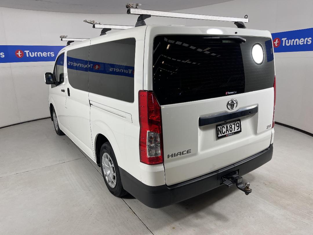 Photo '5' of Toyota Hiace Photo '5' of Toyota Hiace