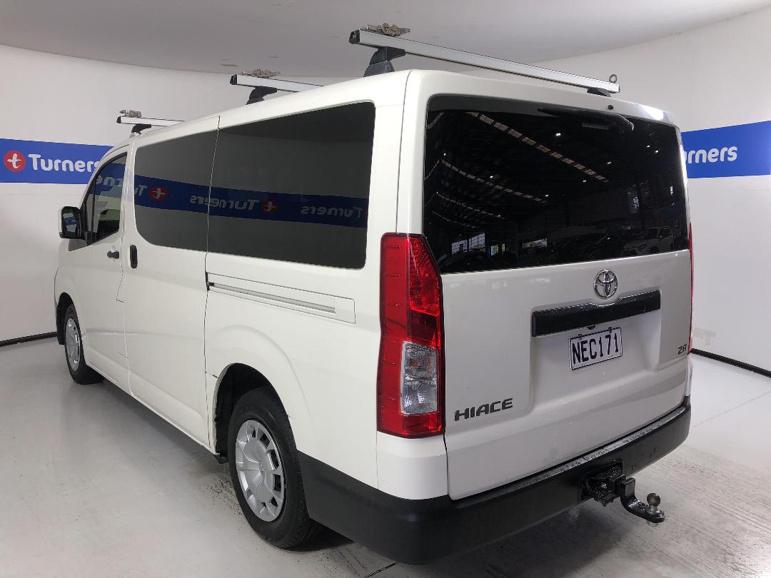 Photo '5' of Toyota Hiace