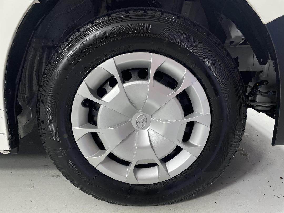 Photo '9' of Toyota Hiace Photo '9' of Toyota Hiace