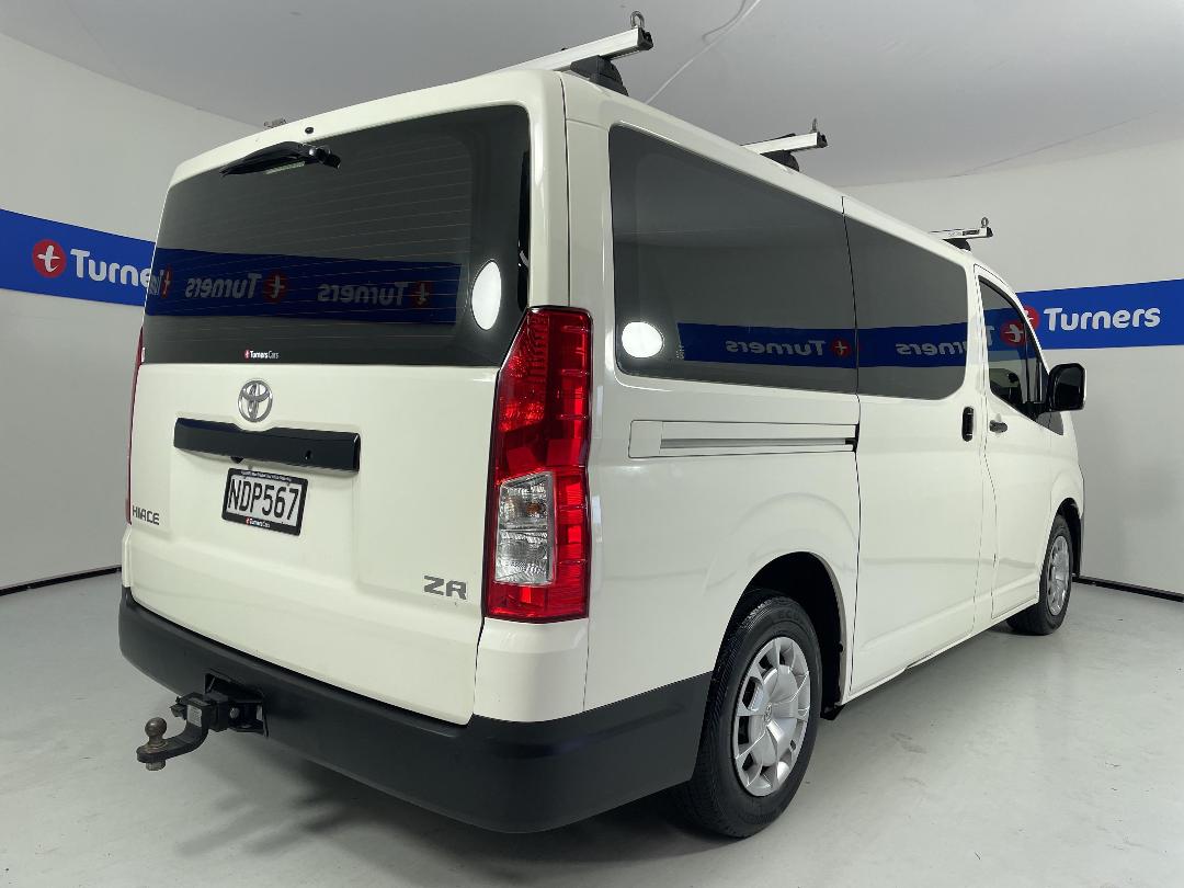 Photo '7' of Toyota Hiace Photo '7' of Toyota Hiace