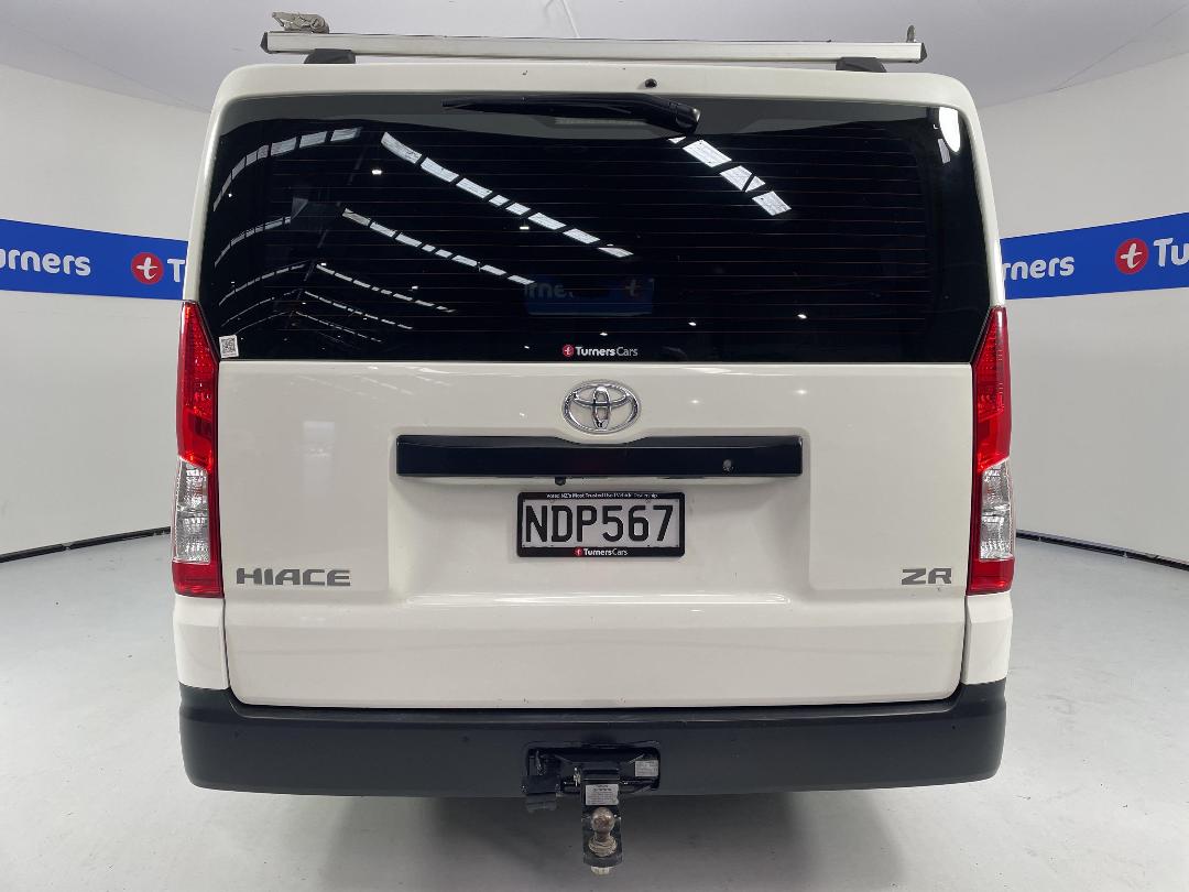 Photo '6' of Toyota Hiace Photo '6' of Toyota Hiace