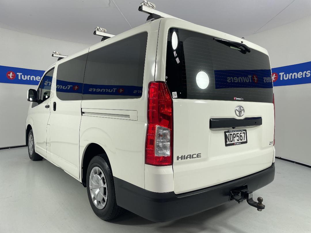 Photo '5' of Toyota Hiace Photo '5' of Toyota Hiace