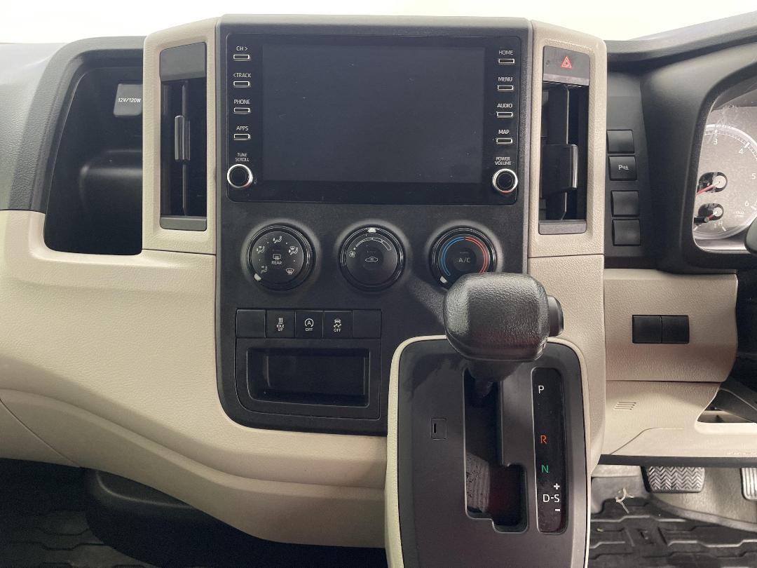 Photo '18' of Toyota Hiace Photo '18' of Toyota Hiace