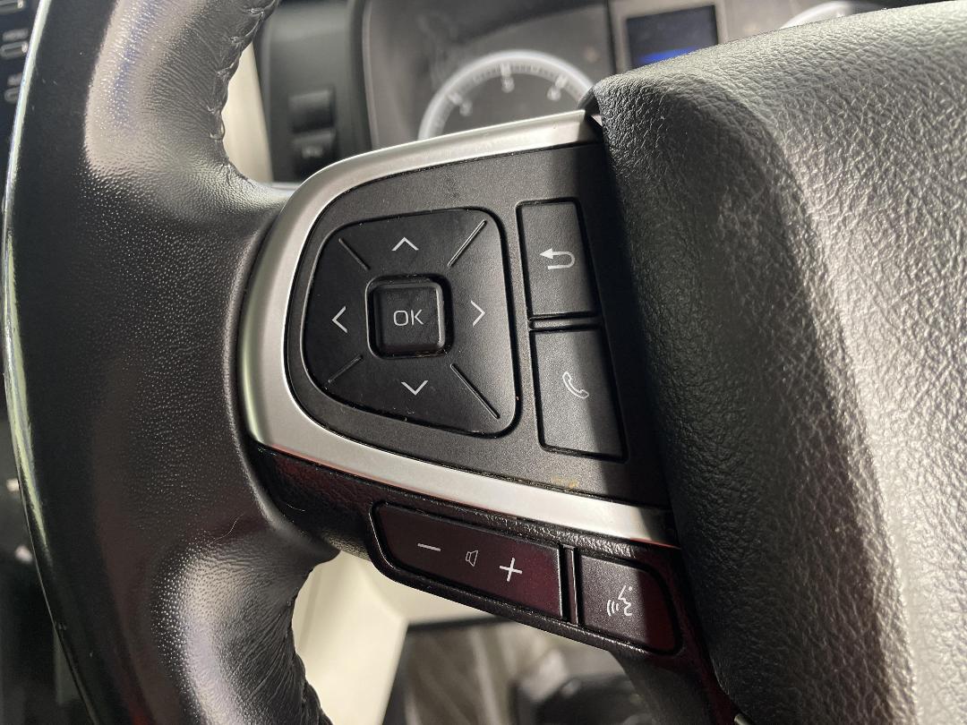 Photo '23' of Toyota Hiace Photo '23' of Toyota Hiace