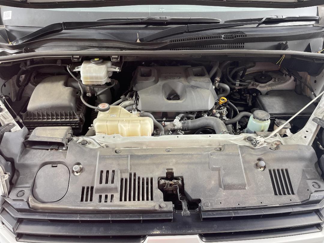 Photo '13' of Toyota Hiace