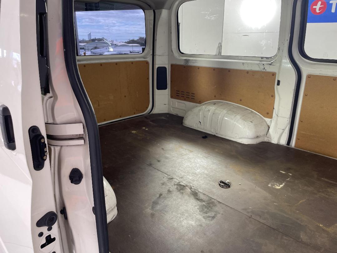 Photo '20' of Toyota Hiace