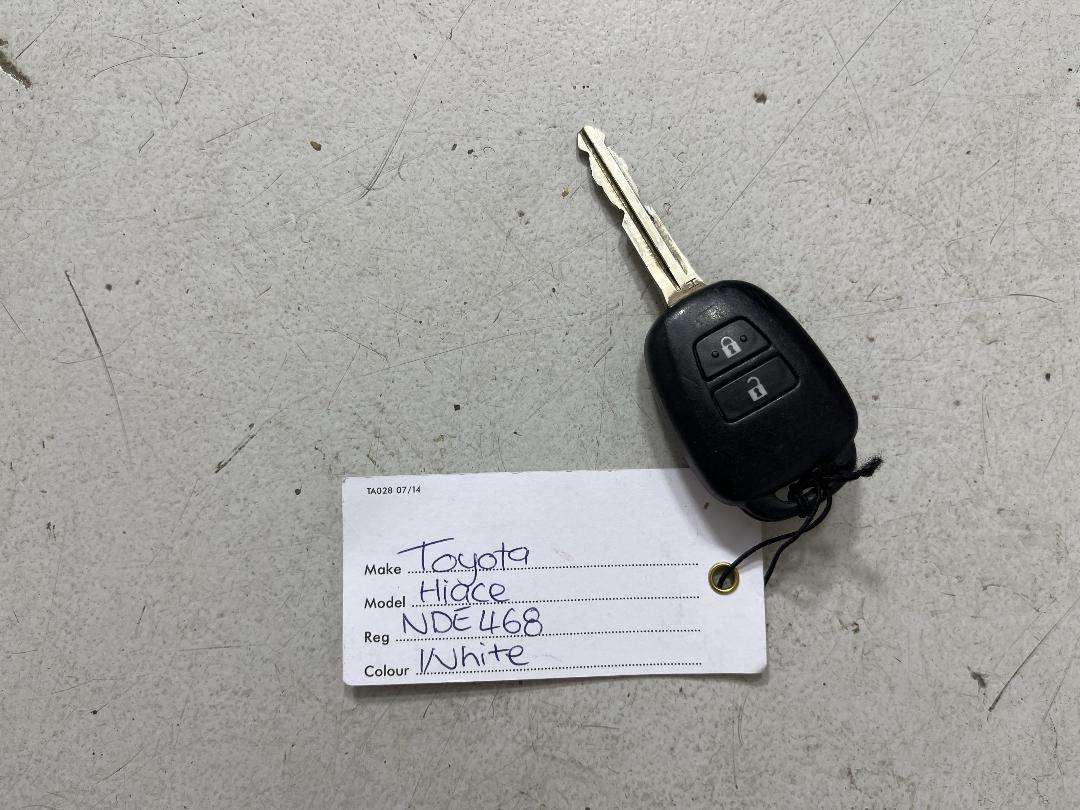 Photo '21' of Toyota Hiace Photo '21' of Toyota Hiace