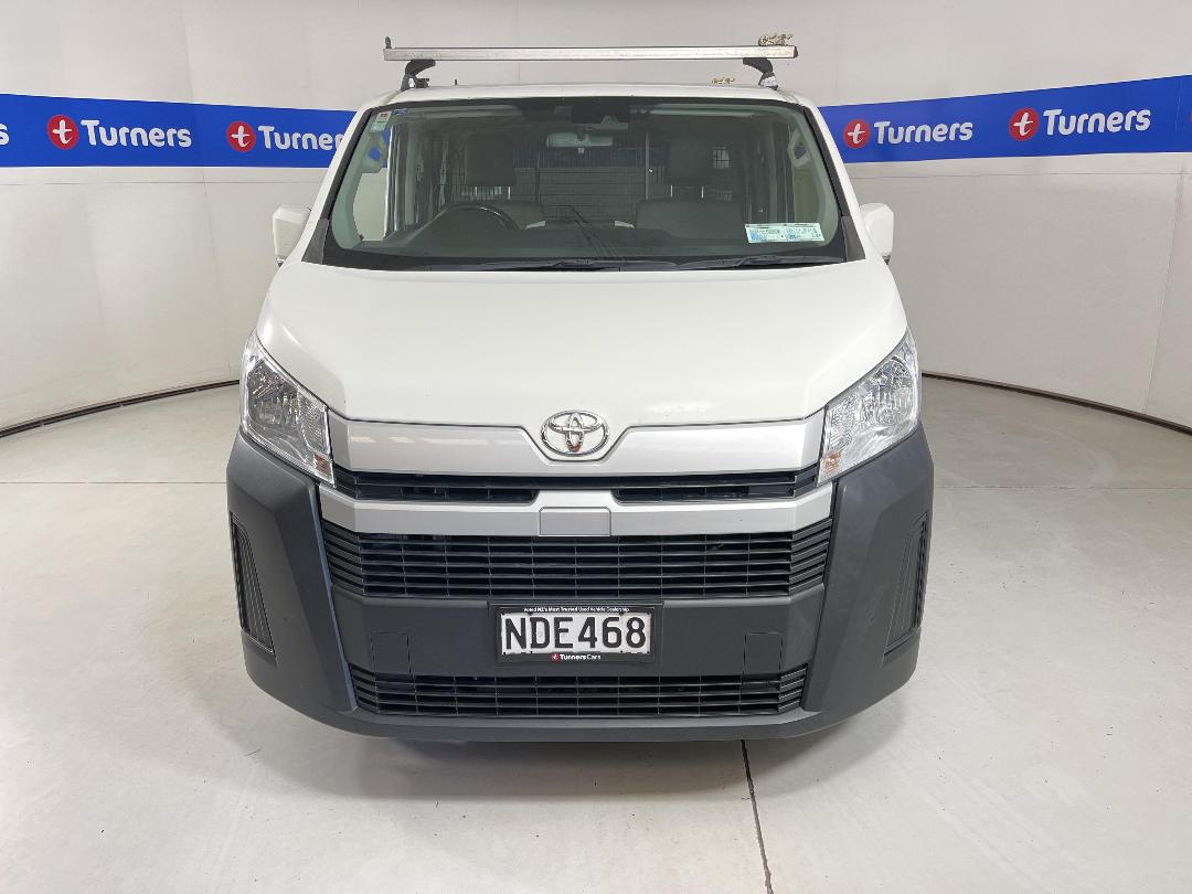 Photo '2' of Toyota Hiace Photo '2' of Toyota Hiace