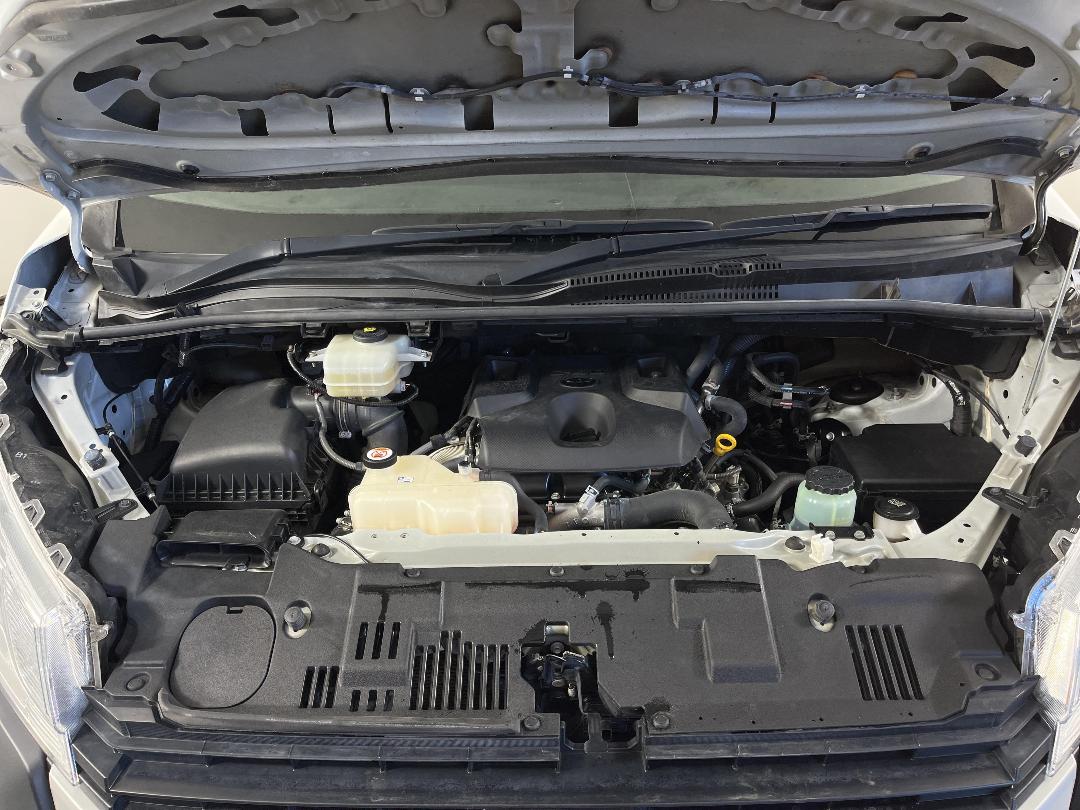 Photo '13' of Toyota Hiace Photo '13' of Toyota Hiace