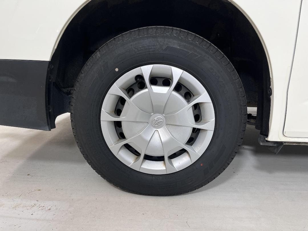 Photo '12' of Toyota Hiace Photo '12' of Toyota Hiace