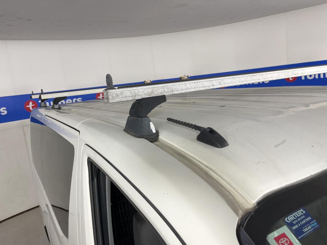 Photo '30' of Toyota Hiace Photo '30' of Toyota Hiace