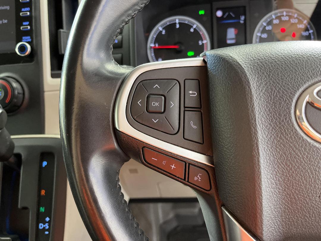 Photo '24' of Toyota Hiace