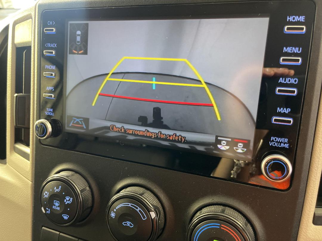 Photo '27' of Toyota Hiace