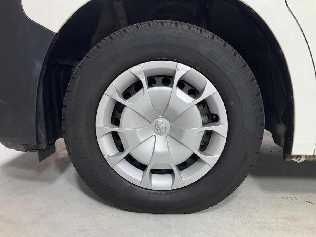 Photo '10' of Toyota Hiace Photo '10' of Toyota Hiace