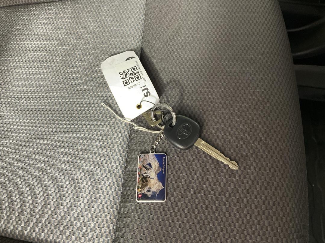 Photo '21' of Toyota Hiace Photo '21' of Toyota Hiace