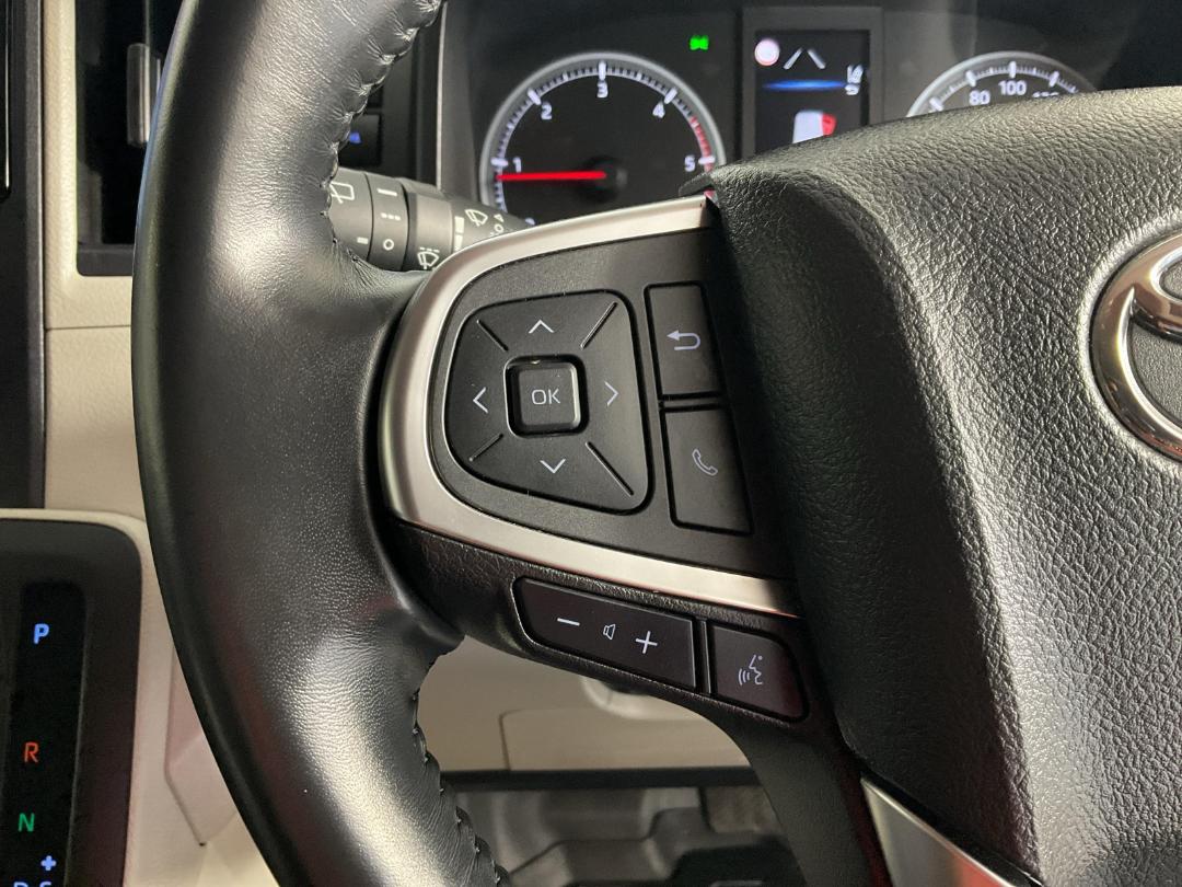 Photo '26' of Toyota Hiace Photo '26' of Toyota Hiace