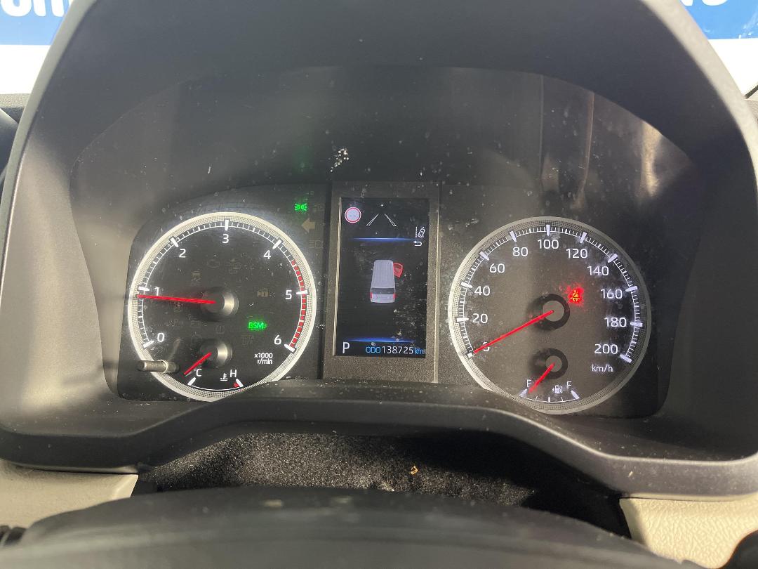 Photo '20' of Toyota Hiace