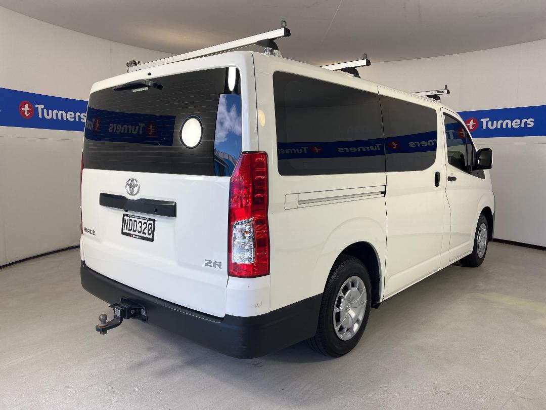 Photo '7' of Toyota Hiace Photo '7' of Toyota Hiace