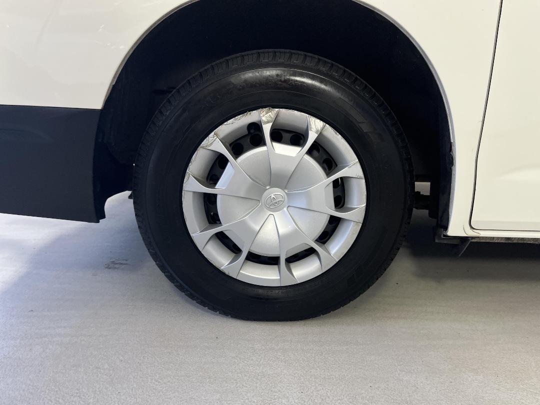 Photo '12' of Toyota Hiace Photo '12' of Toyota Hiace