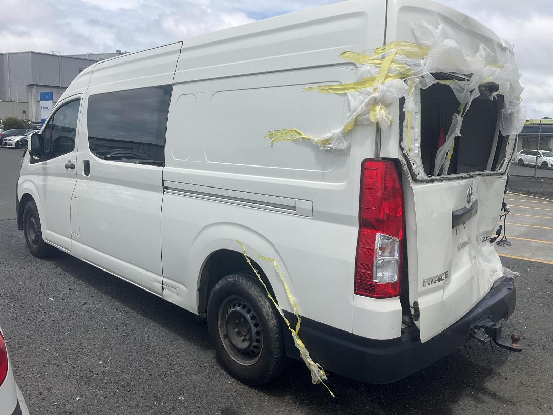 Photo '4' of Toyota Hiace ZX PVN Photo '4' of Toyota Hiace ZX PVN