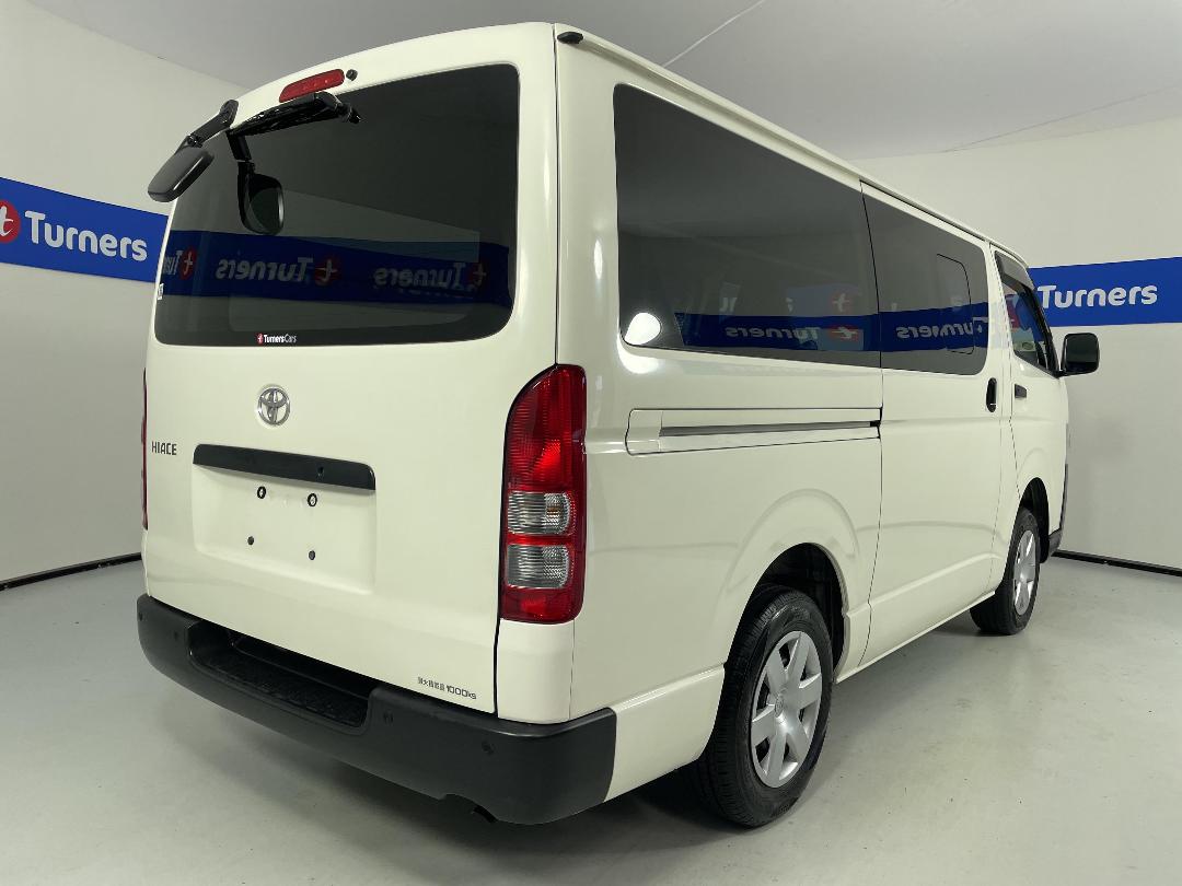 Photo '7' of Toyota Hiace