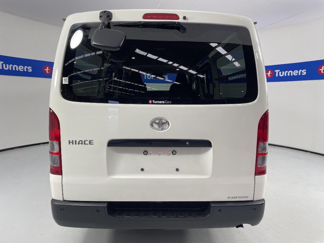 Photo '6' of Toyota Hiace