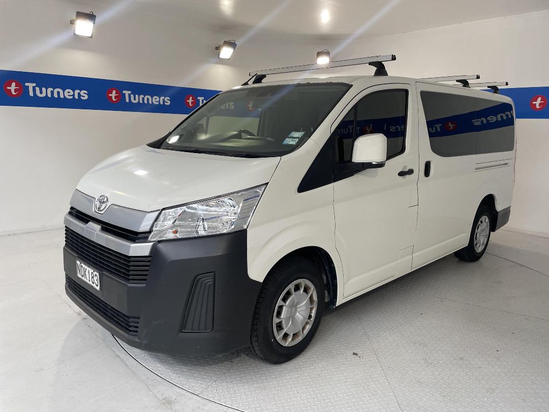 Photo '4' of Toyota Hiace