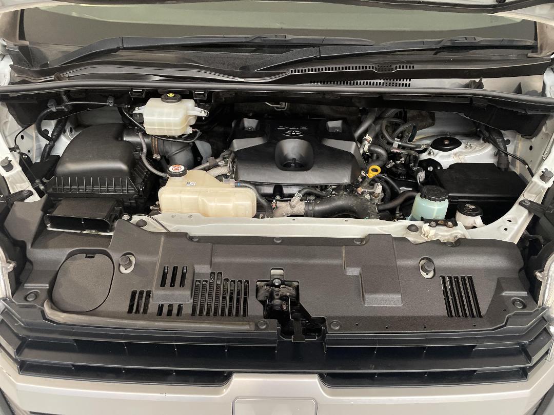 Photo '13' of Toyota Hiace