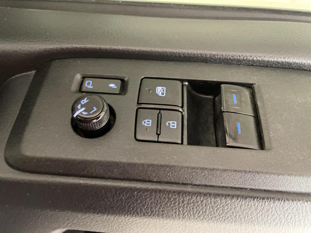 Photo '22' of Toyota Hiace