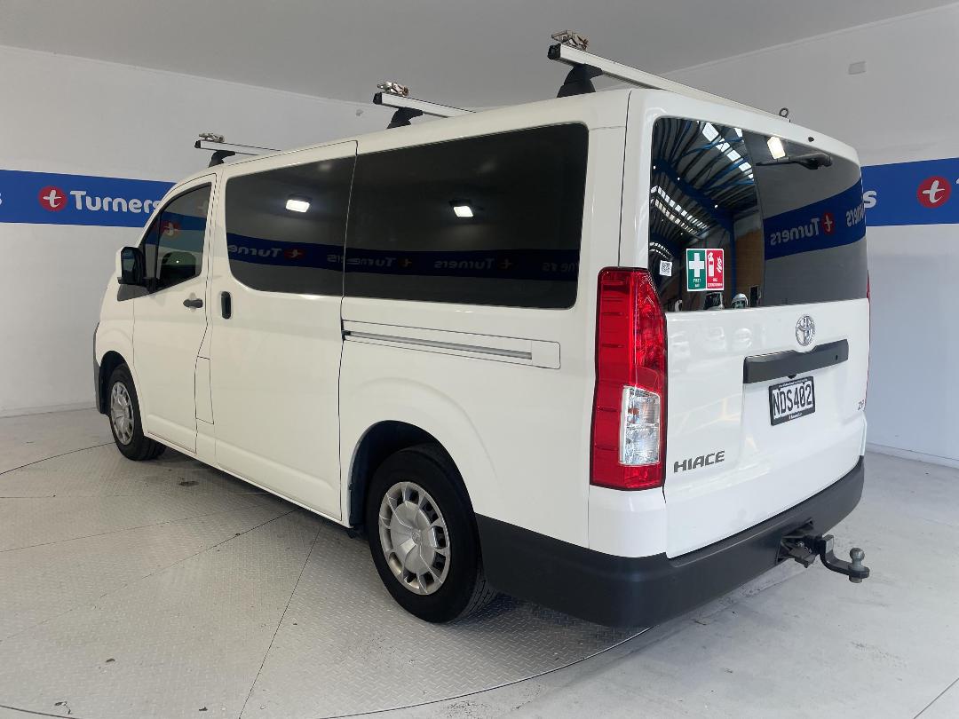 Photo '5' of Toyota Hiace