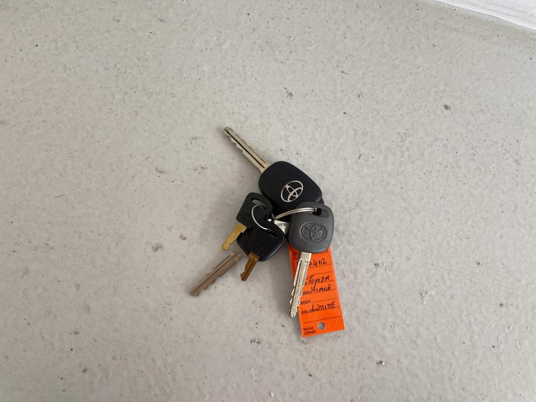 Photo '22' of Toyota Hiace