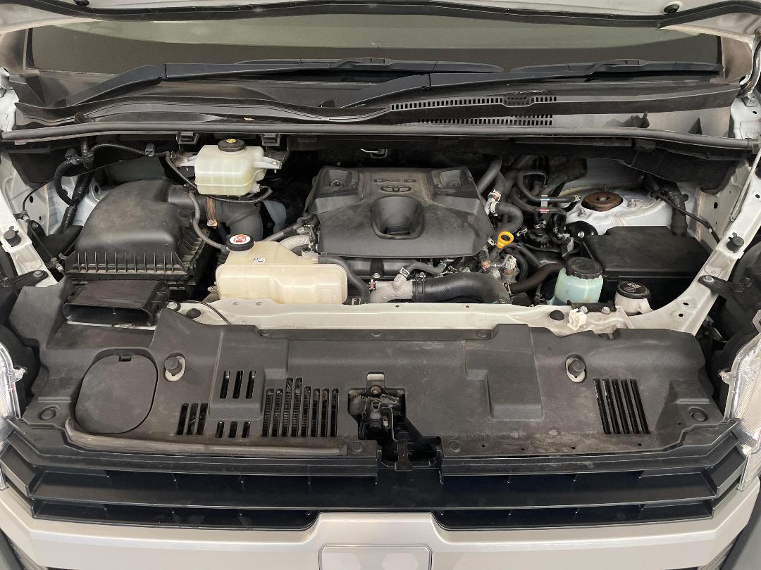 Photo '13' of Toyota Hiace