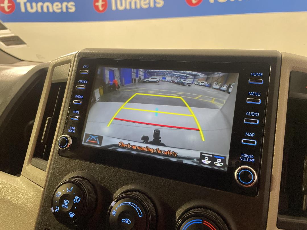 Photo '28' of Toyota Hiace