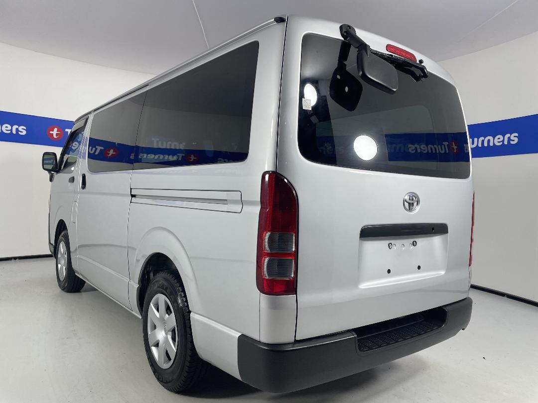 Photo '5' of Toyota Hiace