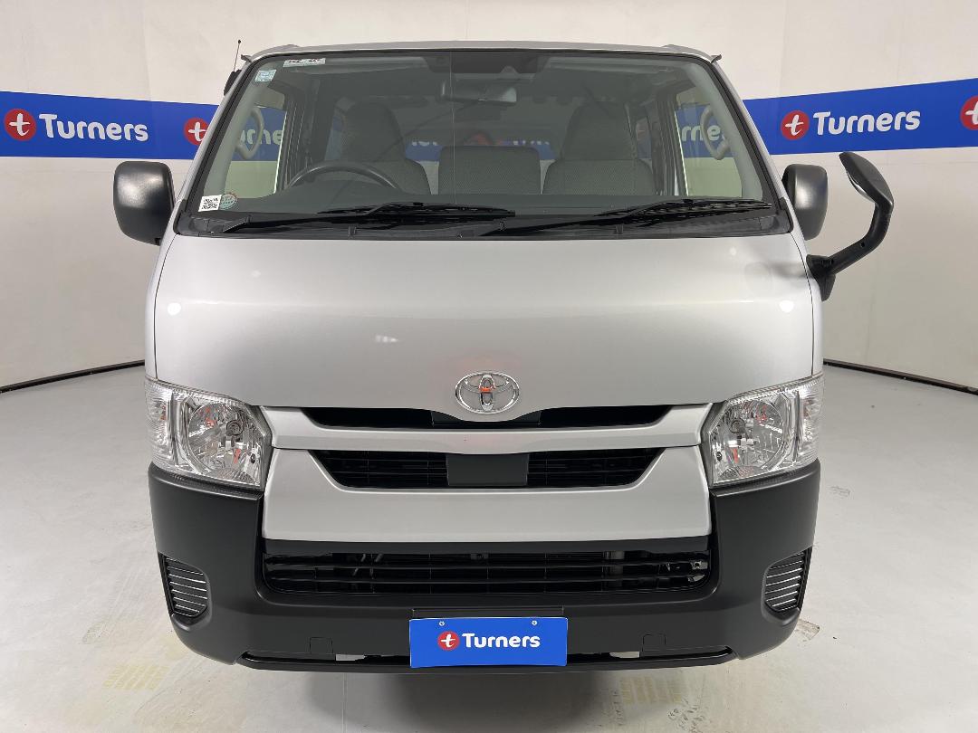 Photo '2' of Toyota Hiace Photo '2' of Toyota Hiace