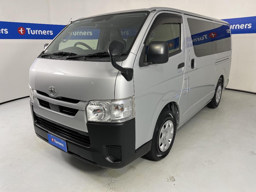 Photo '4' of Toyota Hiace Photo '4' of Toyota Hiace