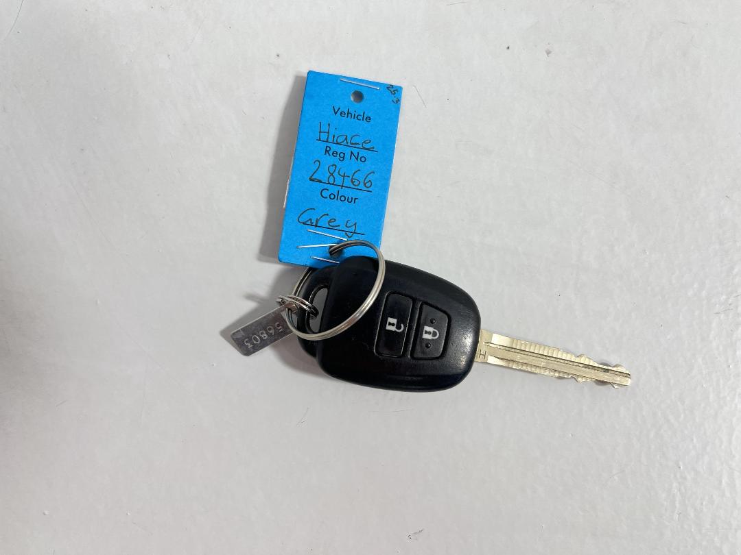 Photo '21' of Toyota Hiace Photo '21' of Toyota Hiace