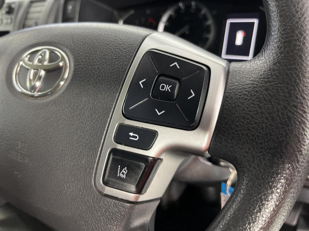 Photo '23' of Toyota Hiace Photo '23' of Toyota Hiace