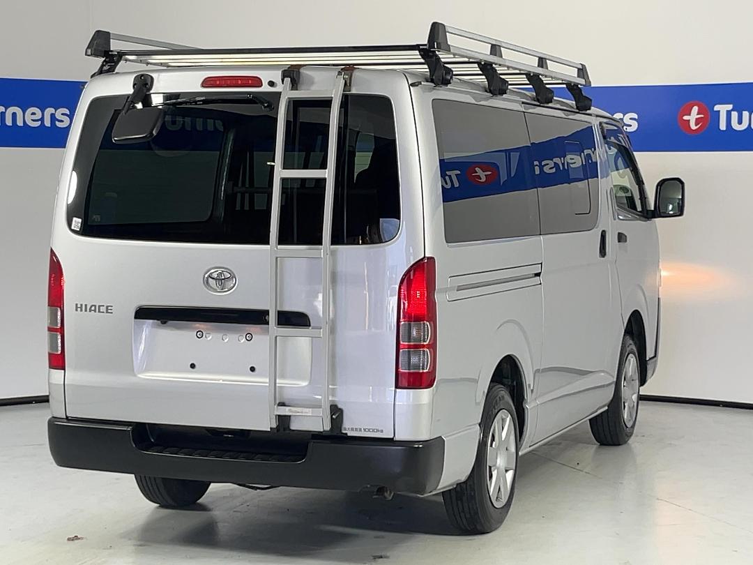 Photo '7' of Toyota Hiace