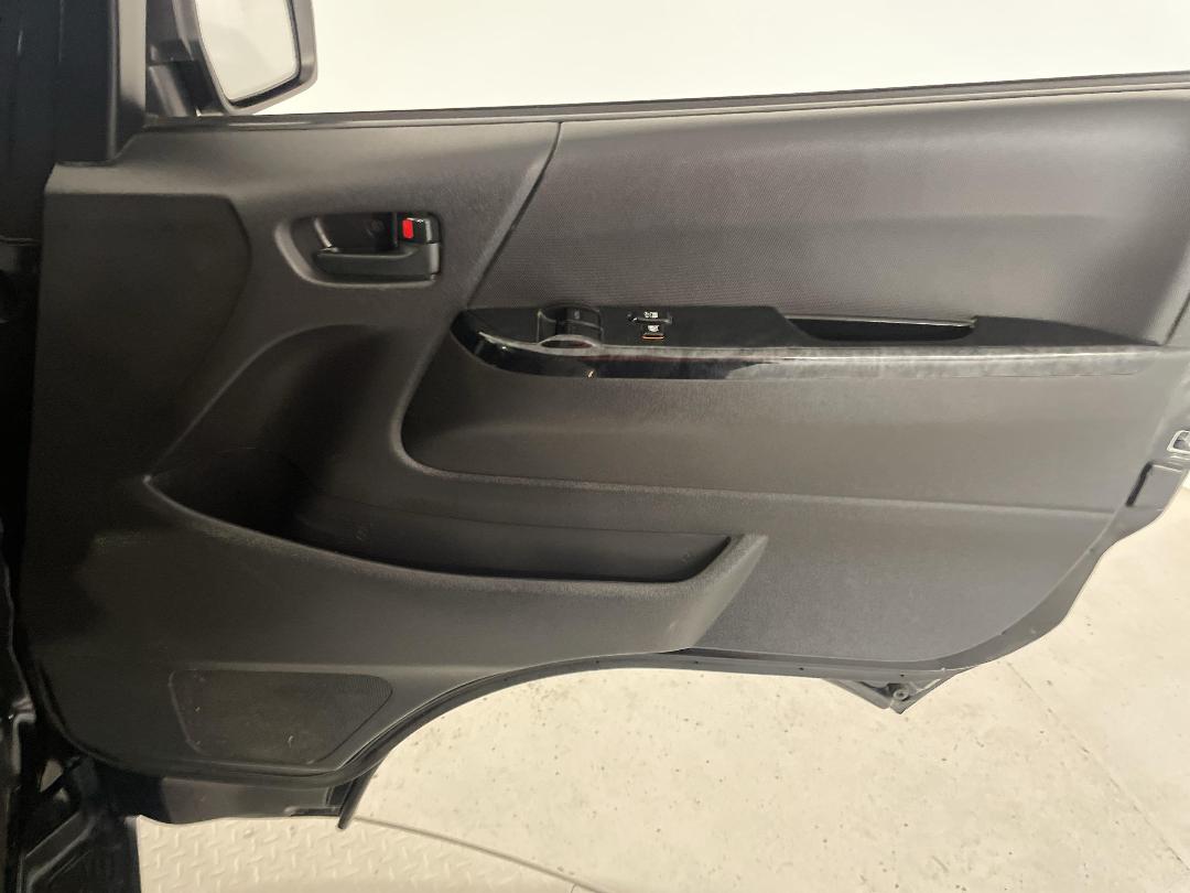 Photo '15' of Toyota Hiace