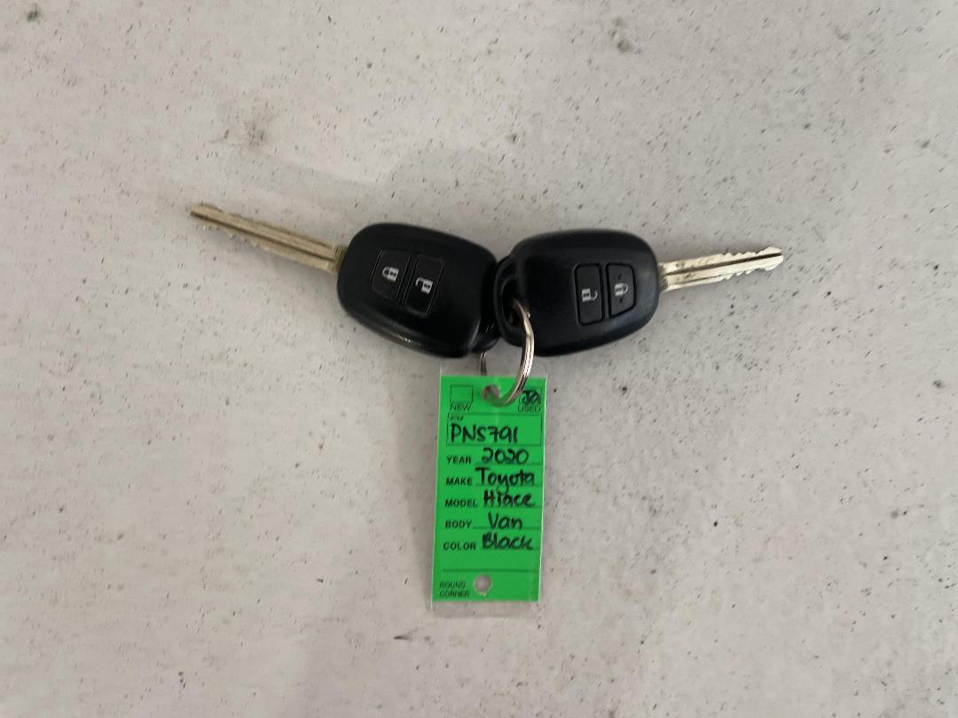 Photo '21' of Toyota Hiace