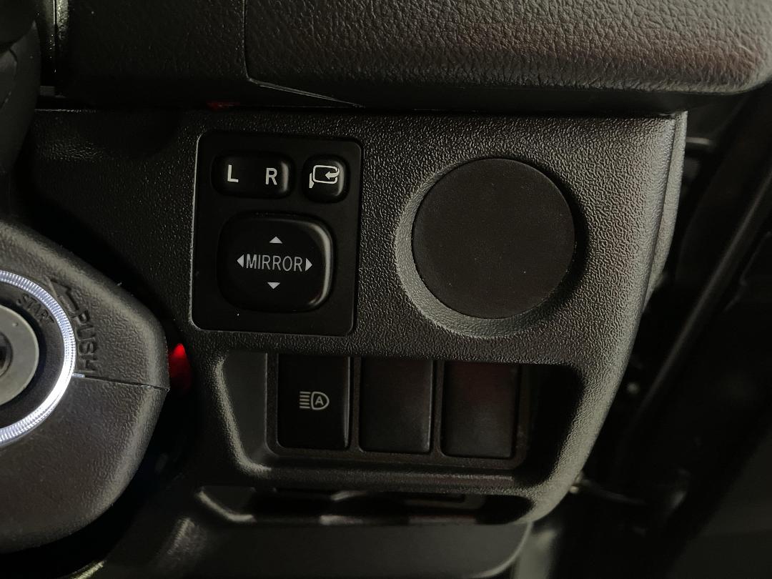 Photo '23' of Toyota Hiace