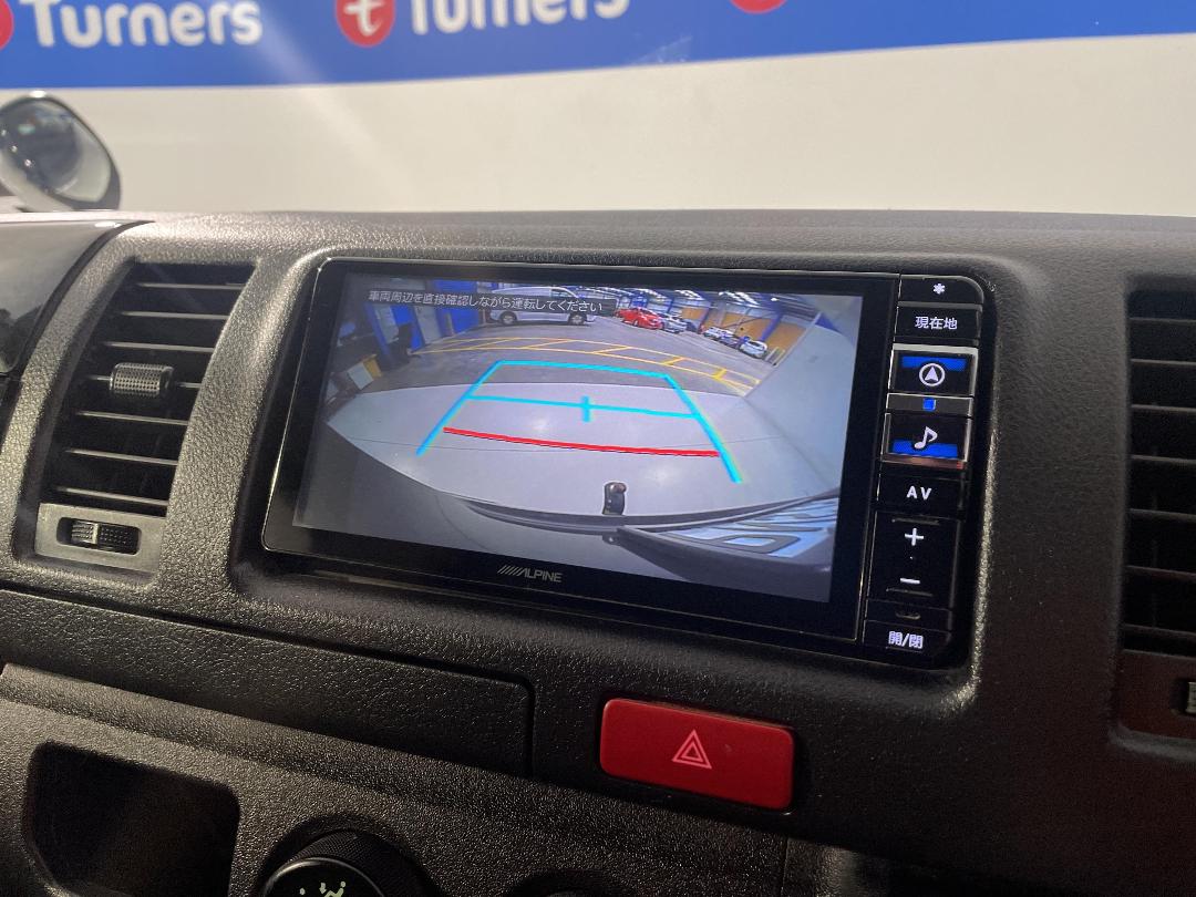 Photo '27' of Toyota Hiace