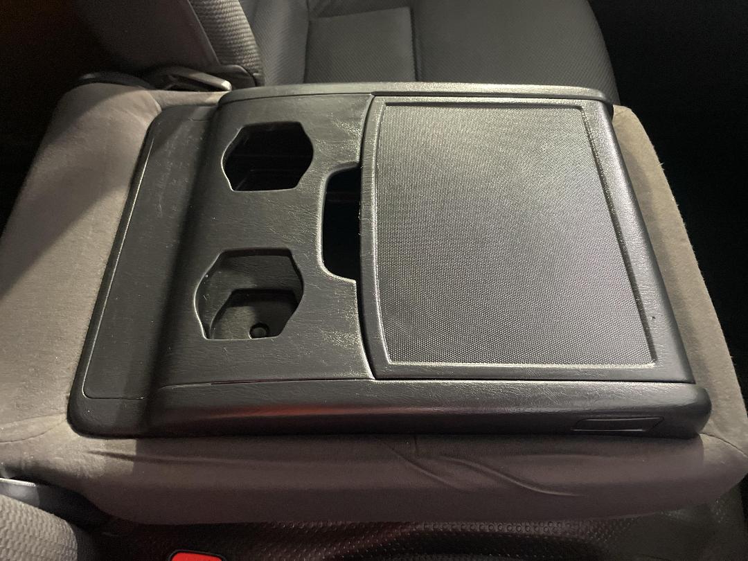 Photo '30' of Toyota Hiace