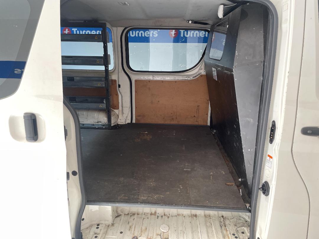 Photo '19' of Toyota Hiace