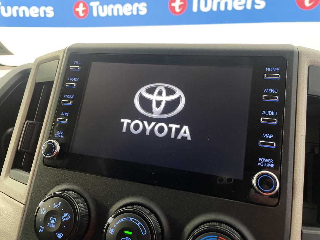 Photo '27' of Toyota Hiace