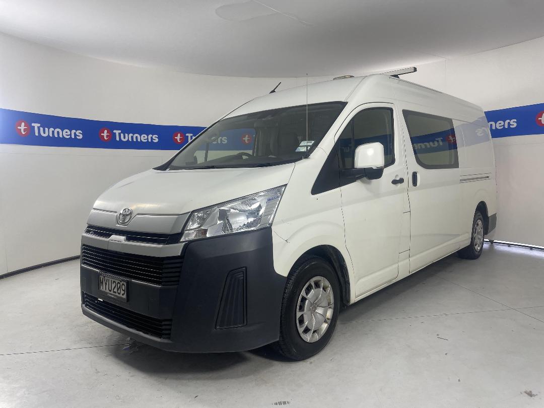 Photo '4' of Toyota Hiace