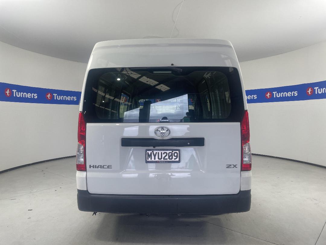 Photo '6' of Toyota Hiace