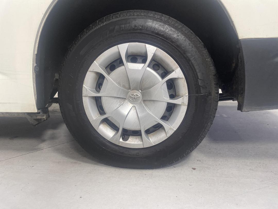 Photo '11' of Toyota Hiace